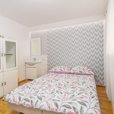Appartamento Pod Roza Wiatrow Kołobrzeg Esterno foto